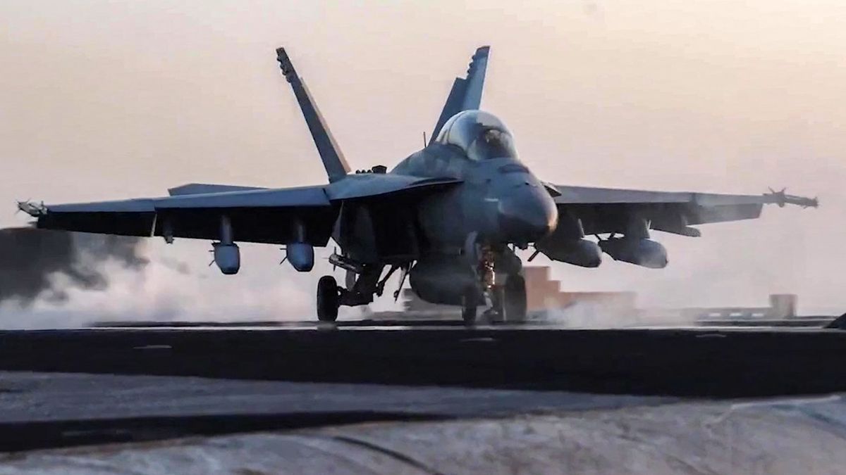 Us fighter jet - 1